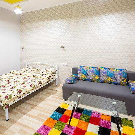 Apartment On Pekarska Street Зі Світлом! Lviv Dış mekan fotoğraf
